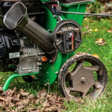 Бензиновый измельчитель веток Tazz K42 Бензиновый измельчитель веток Tazz K42