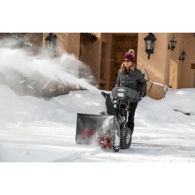 Бензиновый снегоуборщик Briggs&Stratton S 1024 Бензиновый снегоуборщик Briggs&Stratton S 1024