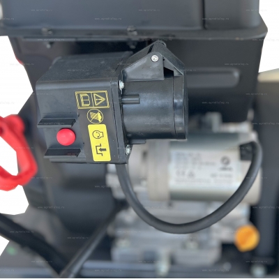 Бензиновый снегоуборщик EVOline SBG 700 LE Бензиновый снегоуборщик EVOline SBG 700 LE