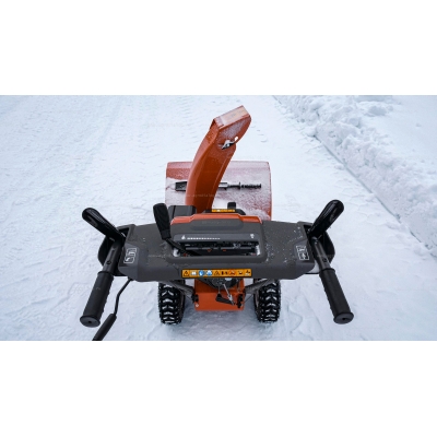 Бензиновый снегоуборщик Husqvarna ST 124 Бензиновый снегоуборщик Husqvarna ST 124