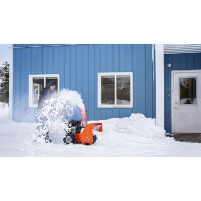 Бензиновый снегоуборщик Husqvarna ST 124 Бензиновый снегоуборщик Husqvarna ST 124