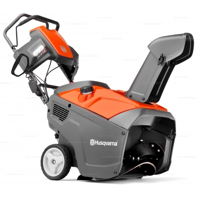 Бензиновый снегоуборщик Husqvarna ST 151 Бензиновый снегоуборщик Husqvarna ST 151
