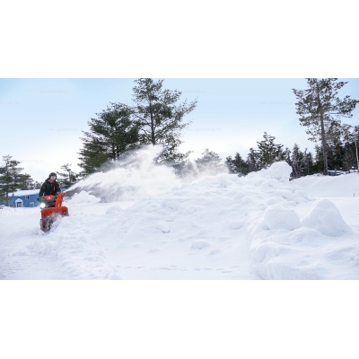 Бензиновый снегоуборщик Husqvarna ST 227 Бензиновый снегоуборщик Husqvarna ST 227