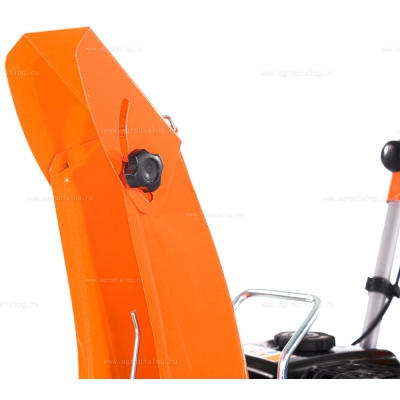 Бензиновый снегоуборщик YARD FOX BASIC 5640H Бензиновый снегоуборщик YARD FOX BASIC 5640H