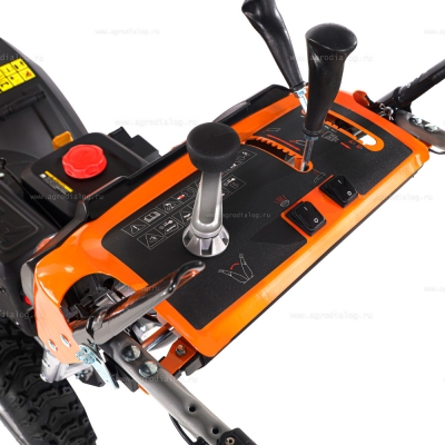 Бензиновый снегоуборщик YARD FOX OPTIMA 6654E Бензиновый снегоуборщик YARD FOX OPTIMA 6654E