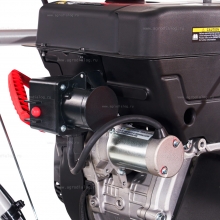 Бензиновый снегоуборщик YARD FOX PRO 7154E Бензиновый снегоуборщик YARD FOX PRO 7154E