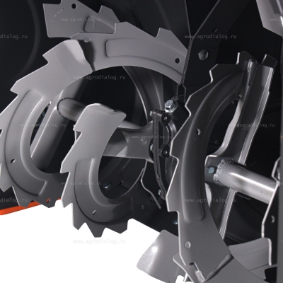 Бензиновый снегоуборщик YARD FOX PRO 7654E Бензиновый снегоуборщик YARD FOX PRO 7654E