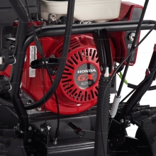 Гусеничный бензиновый снегоуборщик EVOline SBG 690 THE Гусеничный бензиновый снегоуборщик EVOline SBG 690 THE