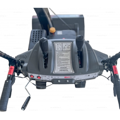 Гусеничный бензиновый снегоуборщик EVOline SBG 760 TLE Гусеничный бензиновый снегоуборщик EVOline SBG 760 TLE