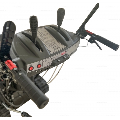 Гусеничный бензиновый снегоуборщик EVOline SBG 760 TLE Гусеничный бензиновый снегоуборщик EVOline SBG 760 TLE