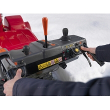 Гусеничный бензиновый снегоуборщик Honda HSM1380IE HYBRID Гусеничный бензиновый снегоуборщик Honda HSM1380IE HYBRID