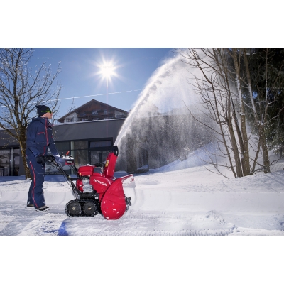 Гусеничный бензиновый снегоуборщик Honda HSM1380IE HYBRID Гусеничный бензиновый снегоуборщик Honda HSM1380IE HYBRID
