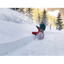 Гусеничный бензиновый снегоуборщик Honda HSS 1380A TD Гусеничный бензиновый снегоуборщик Honda HSS 1380A TD