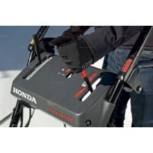 Гусеничный бензиновый снегоуборщик Honda HSS760A ETD Гусеничный бензиновый снегоуборщик Honda HSS760A ETD