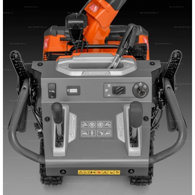 Гусеничный бензиновый снегоуборщик Husqvarna ST 424T Гусеничный бензиновый снегоуборщик Husqvarna ST 424T