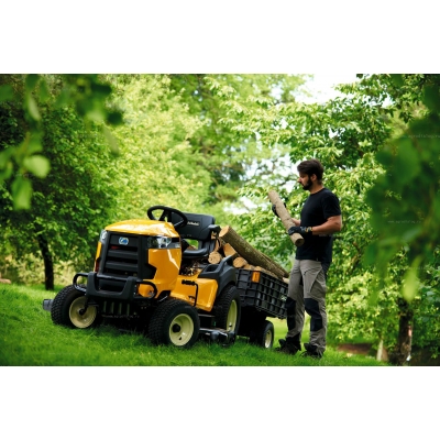 Пластиковый прицеп Cub Cadet 19B40026100R (360 кг.) Пластиковый прицеп Cub Cadet 19B40026100R (360 кг.)