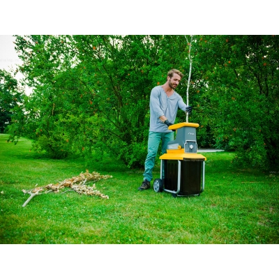 Электрический измельчитель веток Stiga BIO SILENT 2500 Электрический измельчитель веток Stiga BIO SILENT 2500