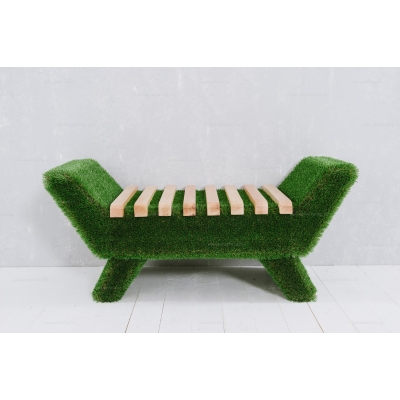 Лавочка из искусственной травы Barocco (светлая) Лавочка из искусственной травы Barocco (светлая)