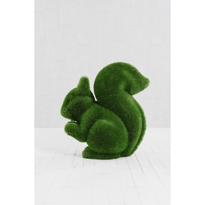 Садовая фигура из искусственной травы «Белка» Садовая фигура из искусственной травы «Белка»