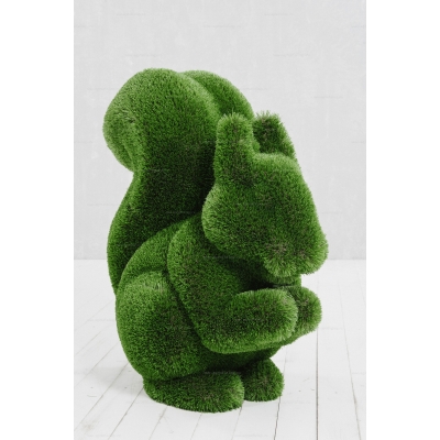 Садовая фигура из искусственной травы «Белка» Садовая фигура из искусственной травы «Белка»