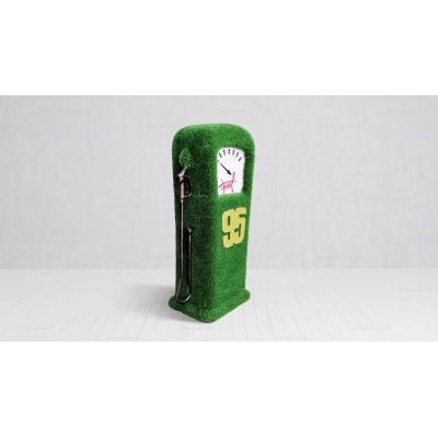 Садовая фигура из искусственной травы «Бензоколонка» Садовая фигура из искусственной травы «Бензоколонка»