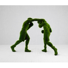 Садовая фигура из искусственной травы «Боксеры» Садовая фигура из искусственной травы «Боксеры»