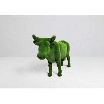 Садовая фигура из искусственной травы «Корова» Садовая фигура из искусственной травы «Корова»