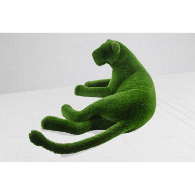 Садовая фигура из искусственной травы «Львица» Садовая фигура из искусственной травы «Львица»