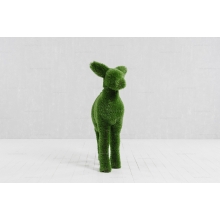 Садовая фигура из искусственной травы «Малый олень» Садовая фигура из искусственной травы «Малый олень»