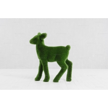 Садовая фигура из искусственной травы «Малый олень» Садовая фигура из искусственной травы «Малый олень»