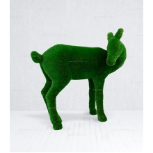 Садовая фигура из искусственной травы «Олениха» Садовая фигура из искусственной травы «Олениха»