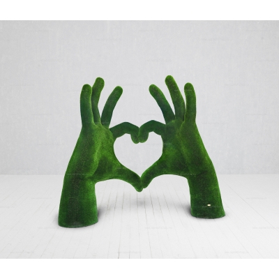 Садовая фигура из искусственной травы «Руки любви» Садовая фигура из искусственной травы «Руки любви»