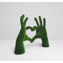 Садовая фигура из искусственной травы «Руки любви» Садовая фигура из искусственной травы «Руки любви»