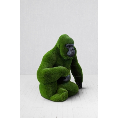 Садовая фигура из искусственной травы «Самец гориллы» Садовая фигура из искусственной травы «Самец гориллы»