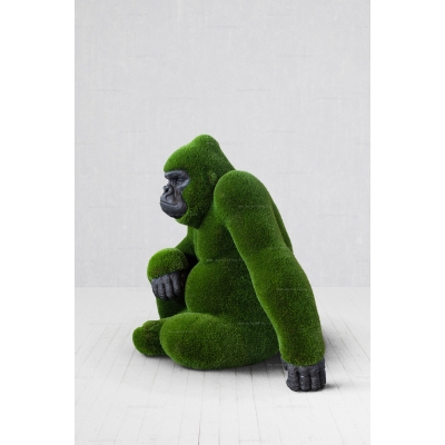 Садовая фигура из искусственной травы «Самец гориллы» Садовая фигура из искусственной травы «Самец гориллы»