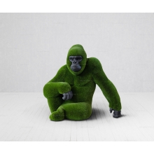 Садовая фигура из искусственной травы «Самец гориллы»