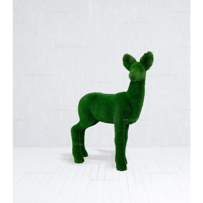 Садовая фигура из искусственной травы «Самка косули» Садовая фигура из искусственной травы «Самка косули»