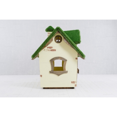Садовая фигура из искусственной травы «Сказочный домик» Садовая фигура из искусственной травы «Сказочный домик»