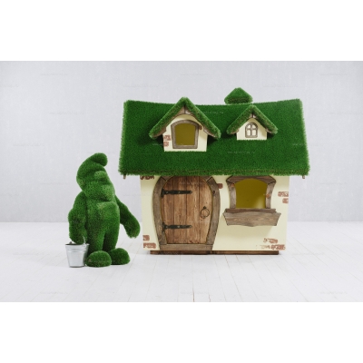 Садовая фигура из искусственной травы «Сказочный домик» Садовая фигура из искусственной травы «Сказочный домик»