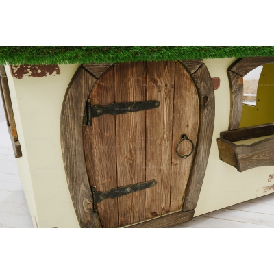 Садовая фигура из искусственной травы «Сказочный домик» Садовая фигура из искусственной травы «Сказочный домик»