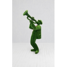 Садовая фигура из искусственной травы «Трубач»