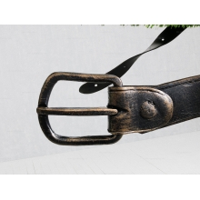 Садовая фигура из искусственной травы «Жираф-байкер» Садовая фигура из искусственной травы «Жираф-байкер»