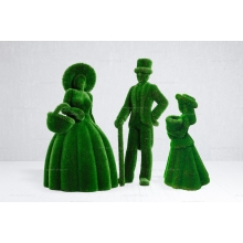 Садовые фигуры из искусственной травы «Дама с корзиной, джентльмен и девочка с букетом» Садовые фигуры из искусственной травы «Дама с корзиной, джентльмен и девочка с букетом»