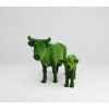 Садовые фигуры из искусственной травы «Корова с теленком»