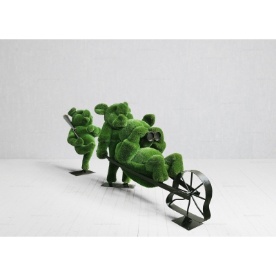 Садовые фигуры из искусственной травы «Три поросенка» Садовые фигуры из искусственной травы «Три поросенка»