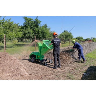 Коммунальный измельчитель веток Laski LS 95 А Коммунальный измельчитель веток Laski LS 95 А