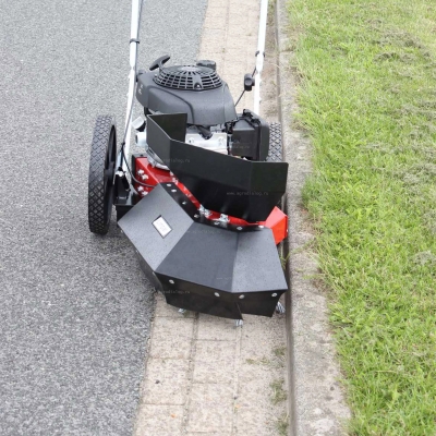 Машина для чистки плитки и брусчатки Limpar Turbo IV Машина для чистки плитки и брусчатки Limpar Turbo IV