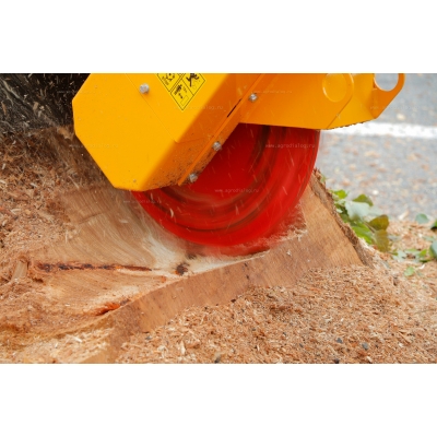 Навесной измельчитель пней Laski FZ560T-M Навесной измельчитель пней Laski FZ560T-M