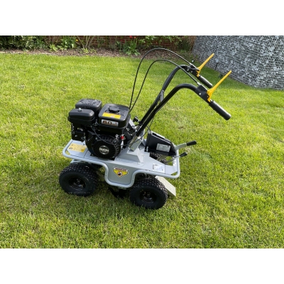 Подрезчик дерна Laski RSS3040 Premium 4x4 Подрезчик дерна Laski RSS3040 Premium 4x4