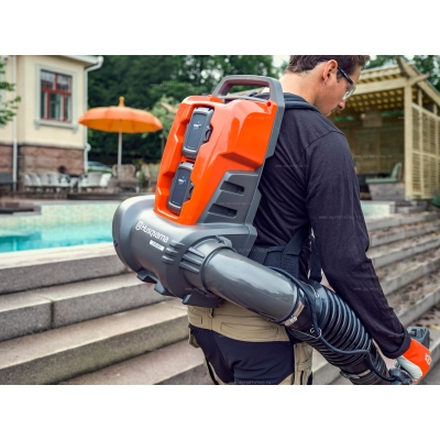 Садовая воздуходувка ранцевая Husqvarna 340iBT Садовая воздуходувка ранцевая Husqvarna 340iBT